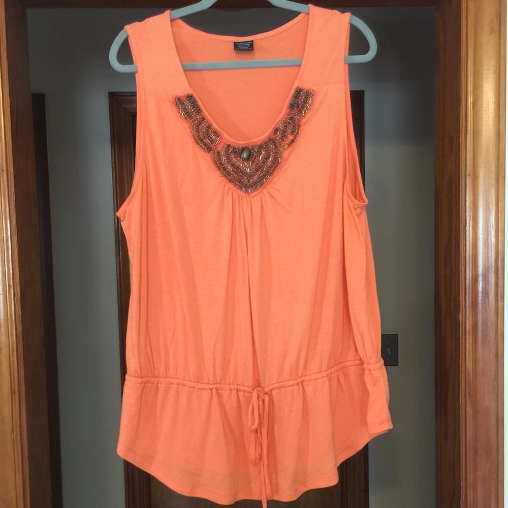 Beautiful lightly used & new blouses 👚